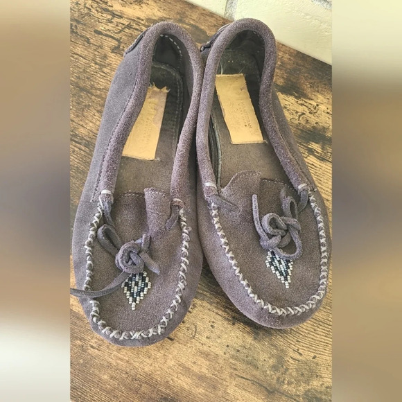 Manitobah Mukluks Mocassins - Picture 4 of 8